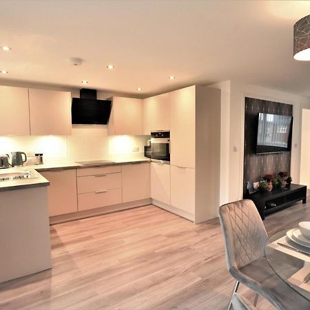 Exec 2Bed 2Bath Serviced Apartment Balcony Parking Milton Keynes Exterior photo